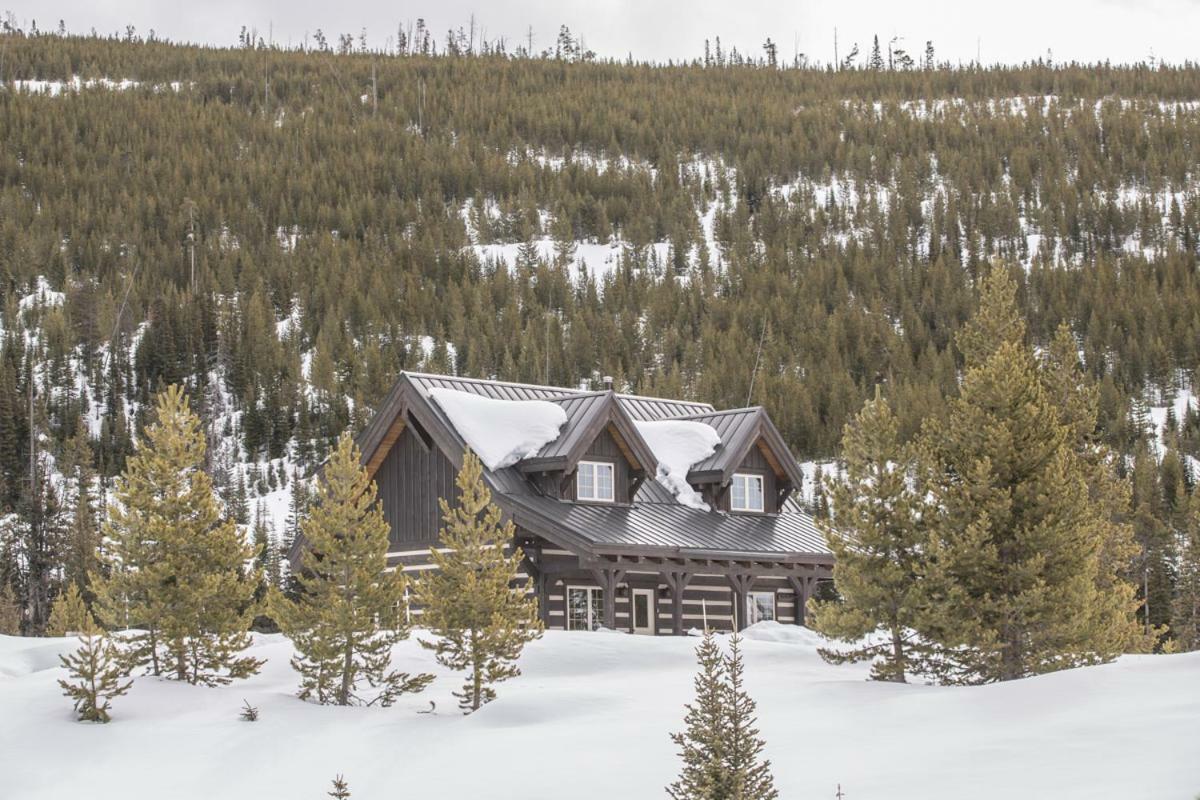 Camp Arrowhead Cabin Villa Big Sky Exterior photo